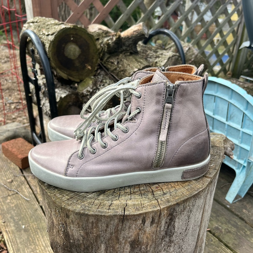 BLACKSTONE JL-18 High Top Distressed‎ Charcoal Sneaker Size 39/8.5